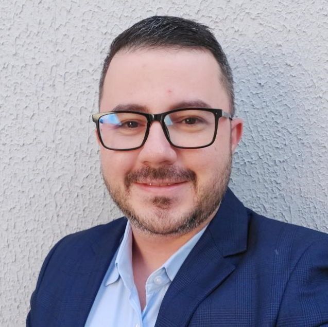 Paulo Angeli, Perito Contador